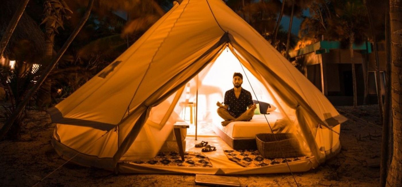 Image: Glamping is a terrific alternative that gives you the best of nature without sacrificing the comfort of a good bed. ((photo via Cielo y Selva))