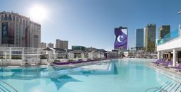 The Cosmopolitan of Las Vegas, resorts in Las Vegas, hotels in Las Vegas, pools in Las Vegas