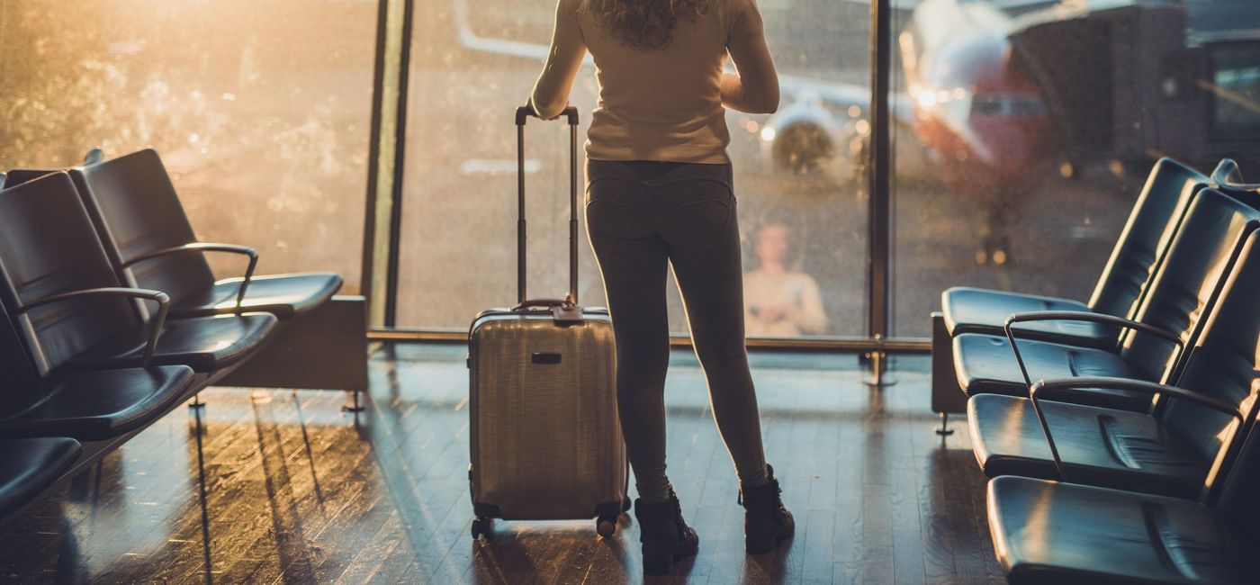 Image: Waiting for a flight. (photo via Isbjorn / getty images)