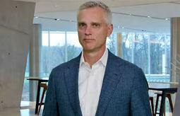 American Airlines President Robert Isom