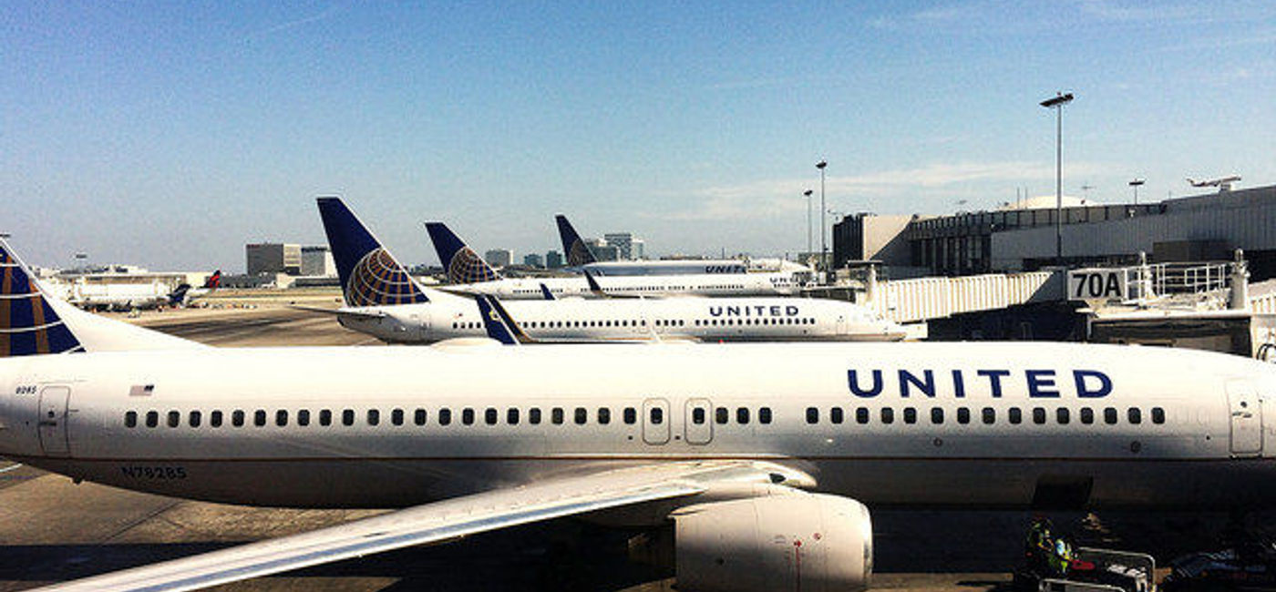 Image: PHOTO: Tower officials caught a United Airlines plane with fire coming out of its engine before it was able to take off.  (photo via Flickr/Daniel Ramirez)