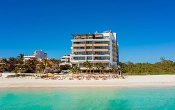 The Fives Oceanfront Puerto Morelos