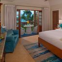 Tropical Beachfront Concierge King 