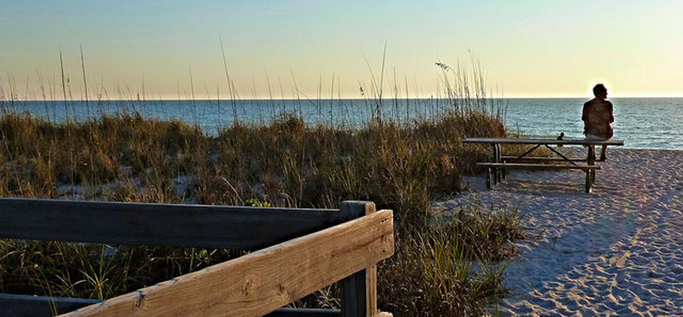 Image: PHOTO: Florida's Englewood Beach is as relaxing as they come. (photo via Flickr/Calmuziclover)