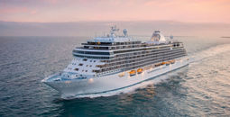 Seven Seas Splendor at sea