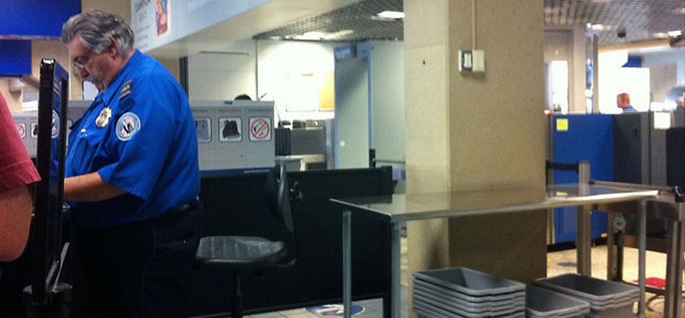 Image: PHOTO: A TSA Checkpoint in Dallas/Fort Worth International Airport. (photo via Flickr/Grant Wickes)