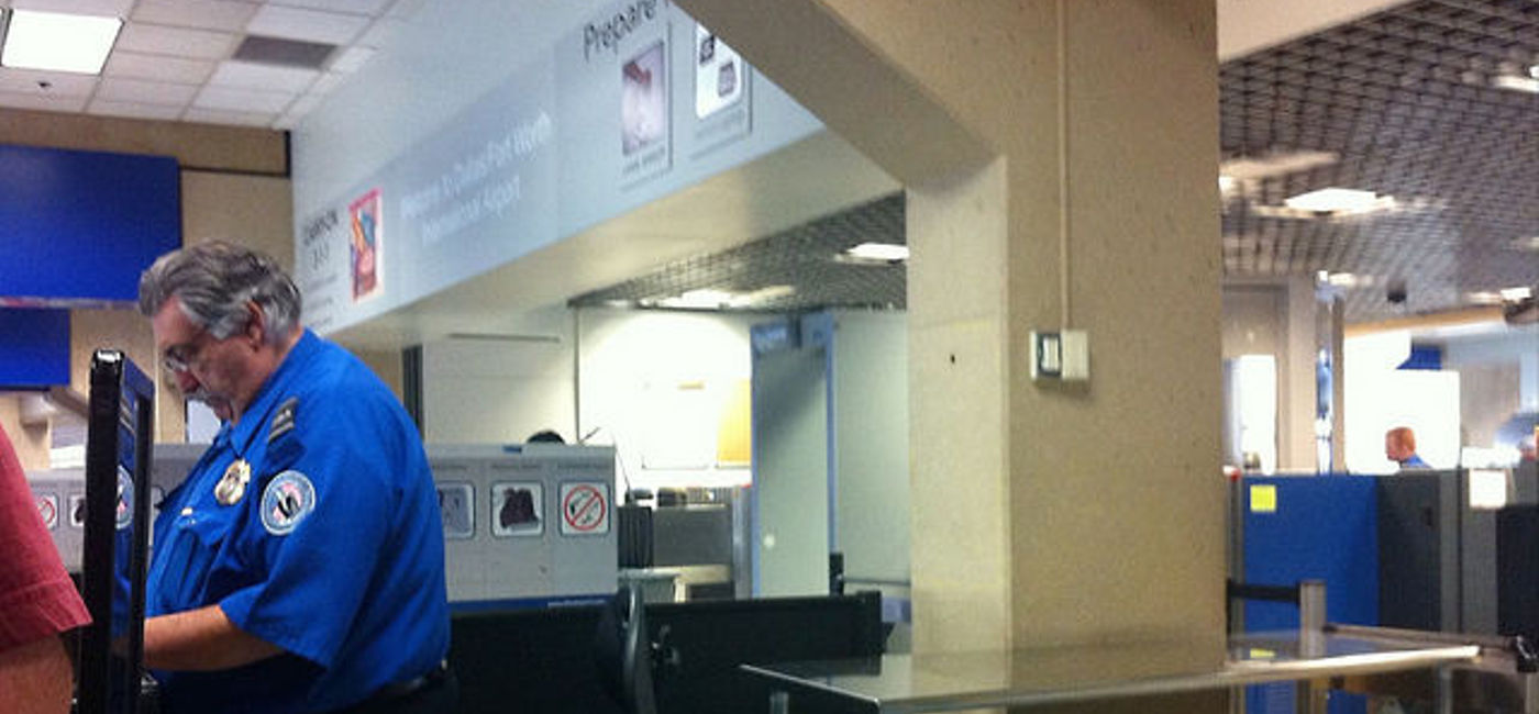 Image: TSA Checkpoint in Dallas/Fort Worth International Airport. (photo via Flickr/Grant Wickes)