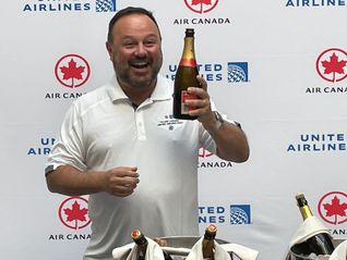 Air Canada United Airlines Race 2023