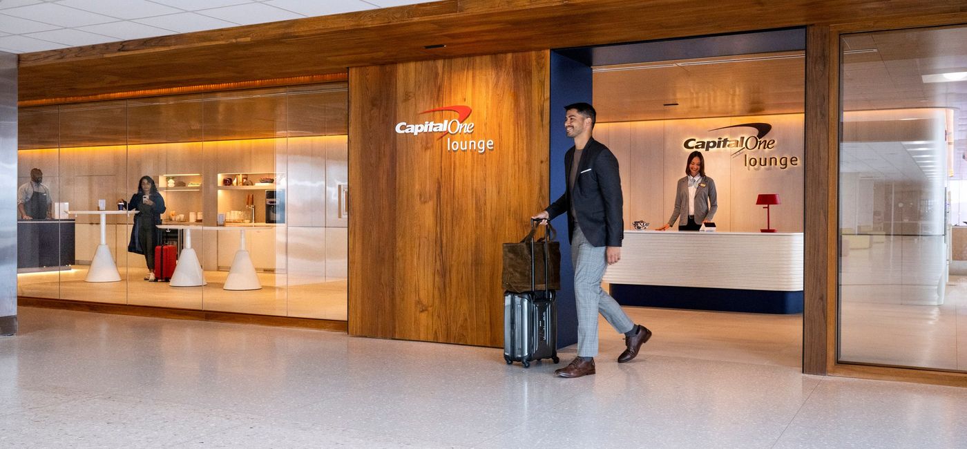 Image: Capital One Lounge at Washington Dulles International Airport. (Photo Credit: Capital One Media)