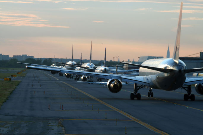 Planes, airplanes, aircraft, lined up, queued, takeoff, waiting, taxiing, runway, New York, JFK airport