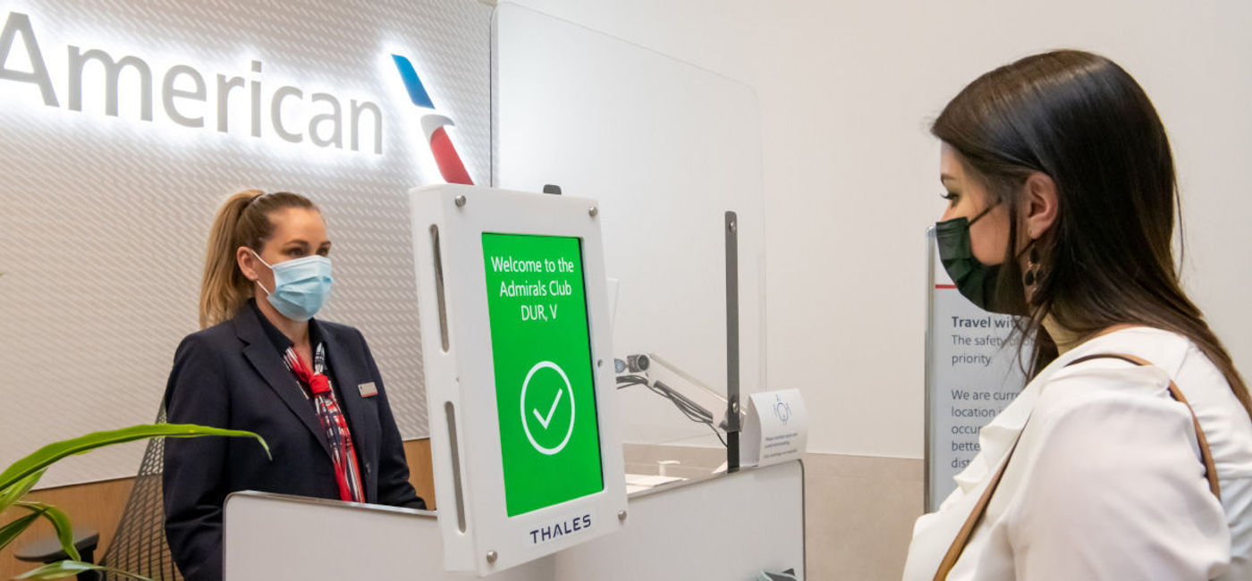 Image: The new touchless entry at American Airlines Admirals Club Lounges. (American Airlines)