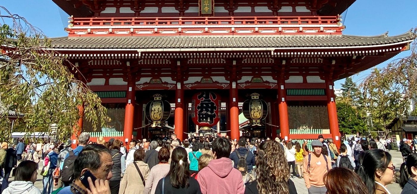 Image: Sensoji Temple in Asakusa, Tokyo. (Photo by Chelsea Davis)
