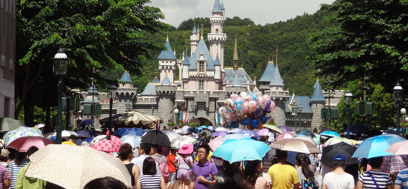 Image: PHOTO: Hong Kong Disneyland. (photo via Flickr/Boris Lu) 