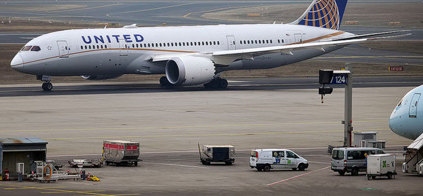 Image: PHOTO: A United Airlines Boeing 787 had to change course after a passenger initiated an altercation with the flight crew. (photo via Flickr/Anna Zvereva)