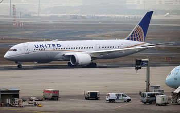 United Airlines Boeing 787-8 Dreamliner