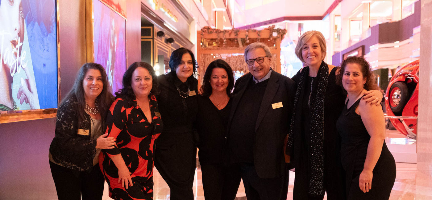 Image: TRAVELSAVERS leaders Rick and Kathryn Mazza with the Canadian team. (Photo Credit: TRAVELSAVERS CANADA)
