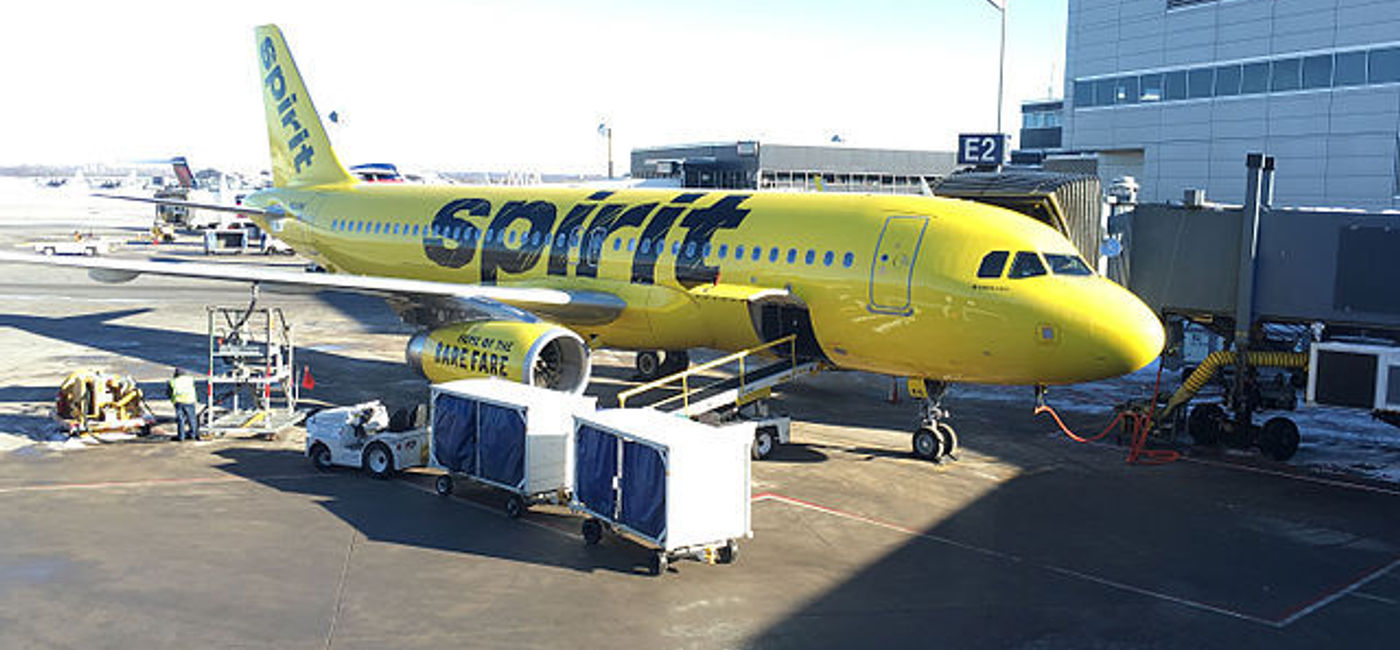 Image: PHOTO: A Spirit Airbus A320 at the gate at MinneapolisSaint Paul International Airport. (photo via Wikimedia Commons/Tpdwkouaa)