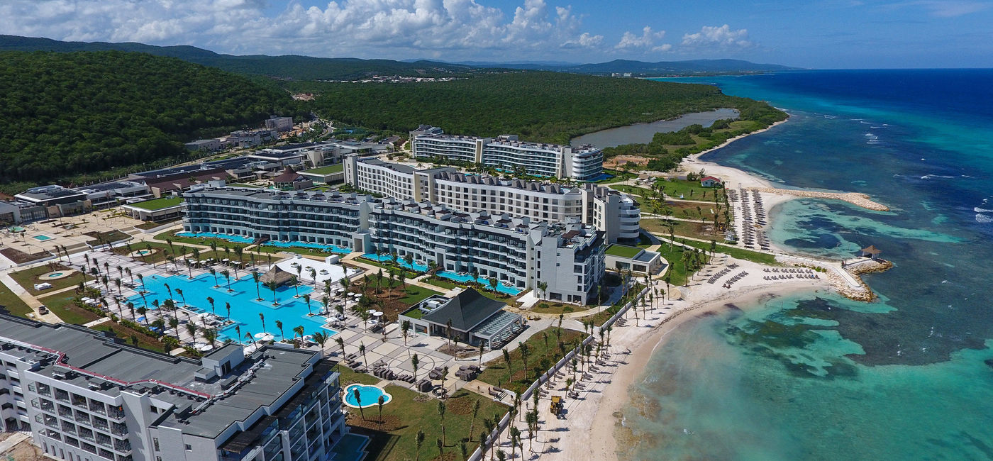 Image: H10 has opened a 444-room adults only property in Jamaica. (H10 Hotels)