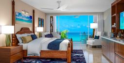 Dutch Beachfront Club Level Suite with Balcony Tranquility Soaking Tub