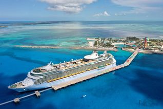 Royal Caribbean, Freedom of the Seas, dock, Perfect Day at CocoCay, Bahamas, private island