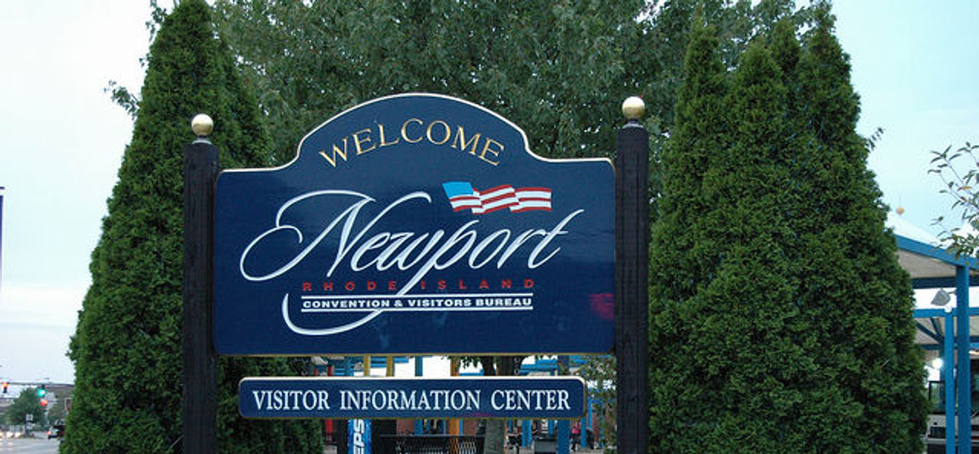 Image: PHOTO: Newport, Rhode Island welcome sign. (photo via Flickr/6SN7)