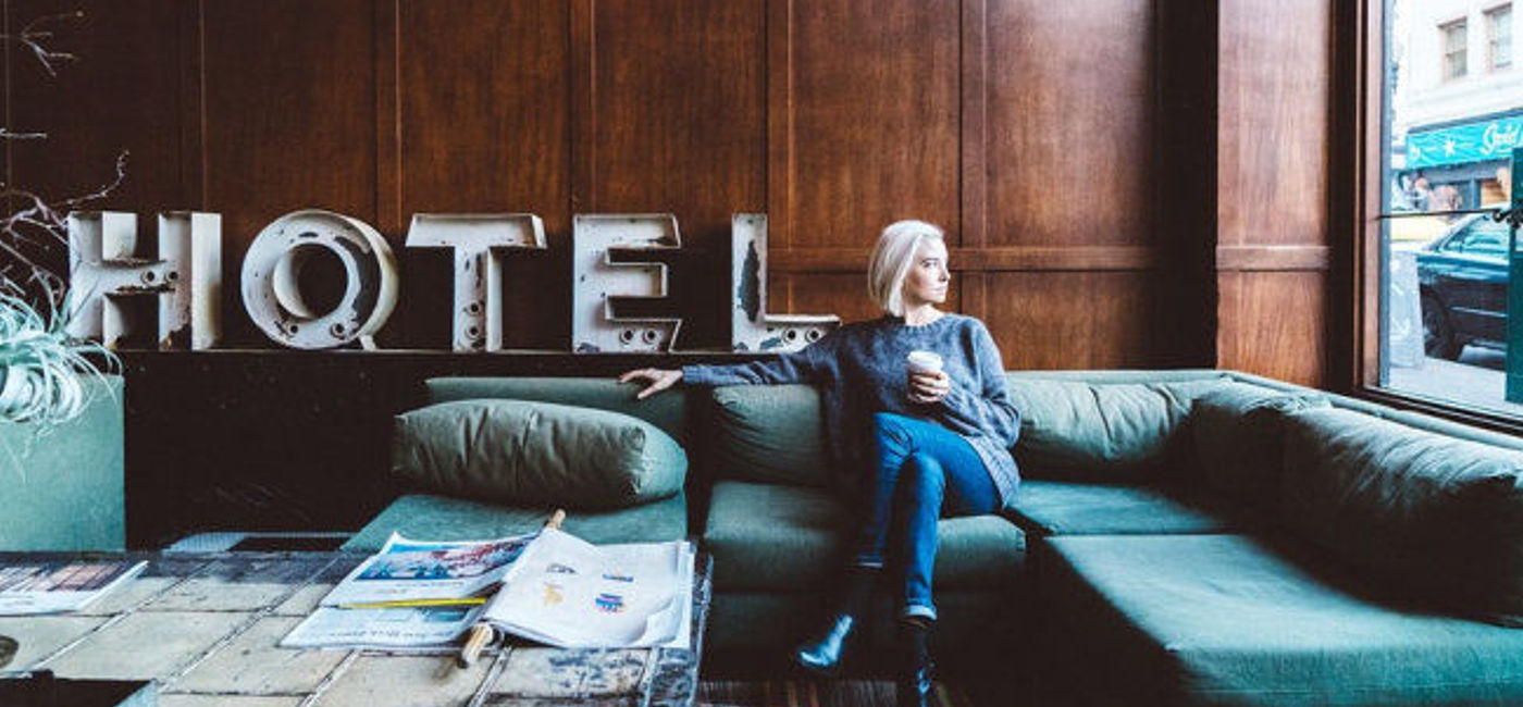 Image: PHOTO: Hotel lobby. (photo via Pixabay)