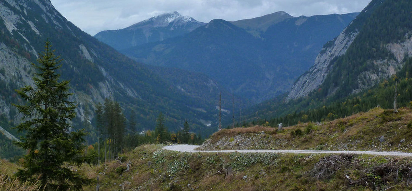 Image: PHOTO: The Austrian Alps. (photo via Flickr/moarplease) 