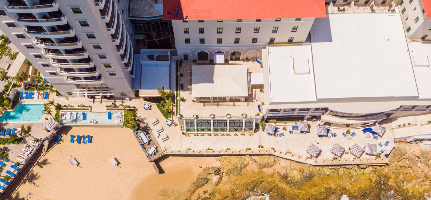 Image: PHOTO: View of Condado Vanderbilt from above. (photo via Condado Vanderbilt Hotel)