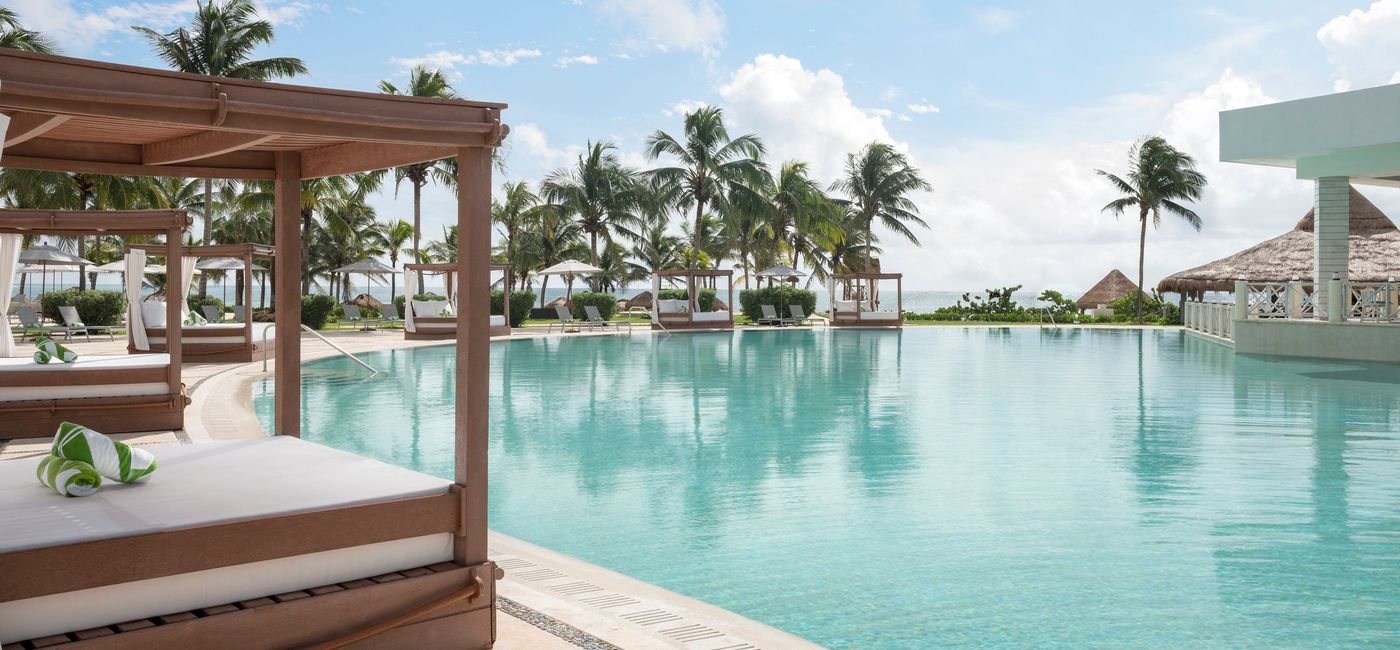 Image: The main pool at Hyatt Ziva Riviera Cancun. (photo via Playa Hotels & Resorts)