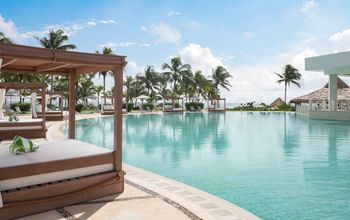 The main pool at Hyatt Ziva Riviera Cancun