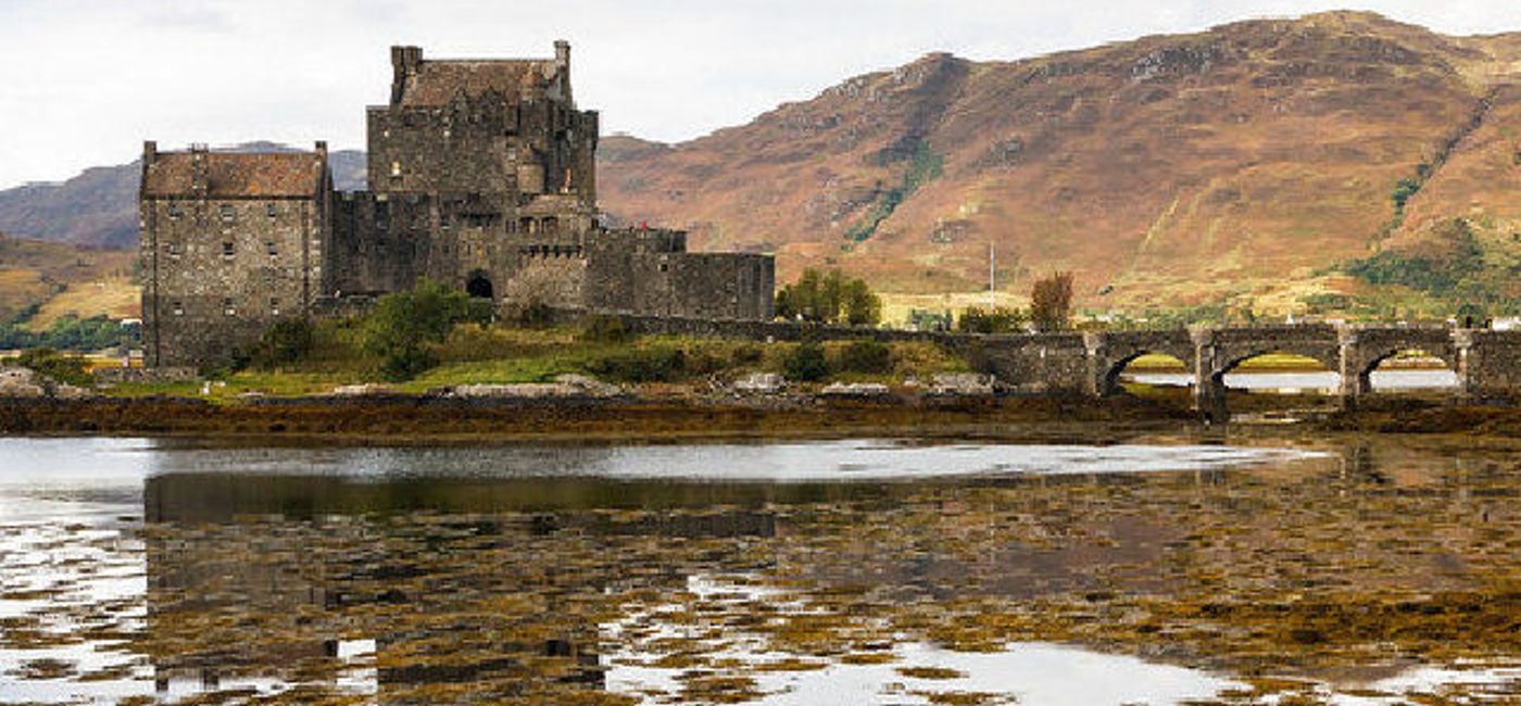 Image: PHOTO: Eilean Donan Castle, Loch Duich, Scottish Highlands (photo via Flickr/Martin de Lusenet)