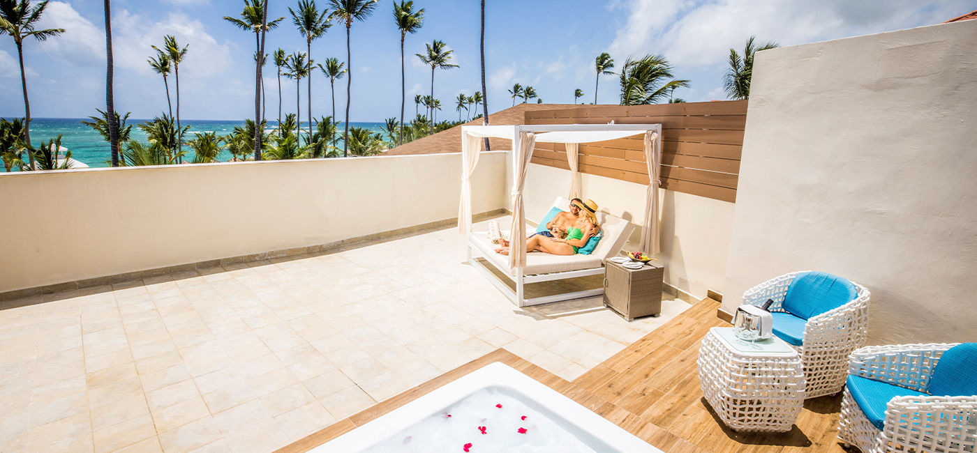 Image: Mirage Club Sky View Suite Rooftop Jacuzzi (Photo Credit: Majestic Resorts)