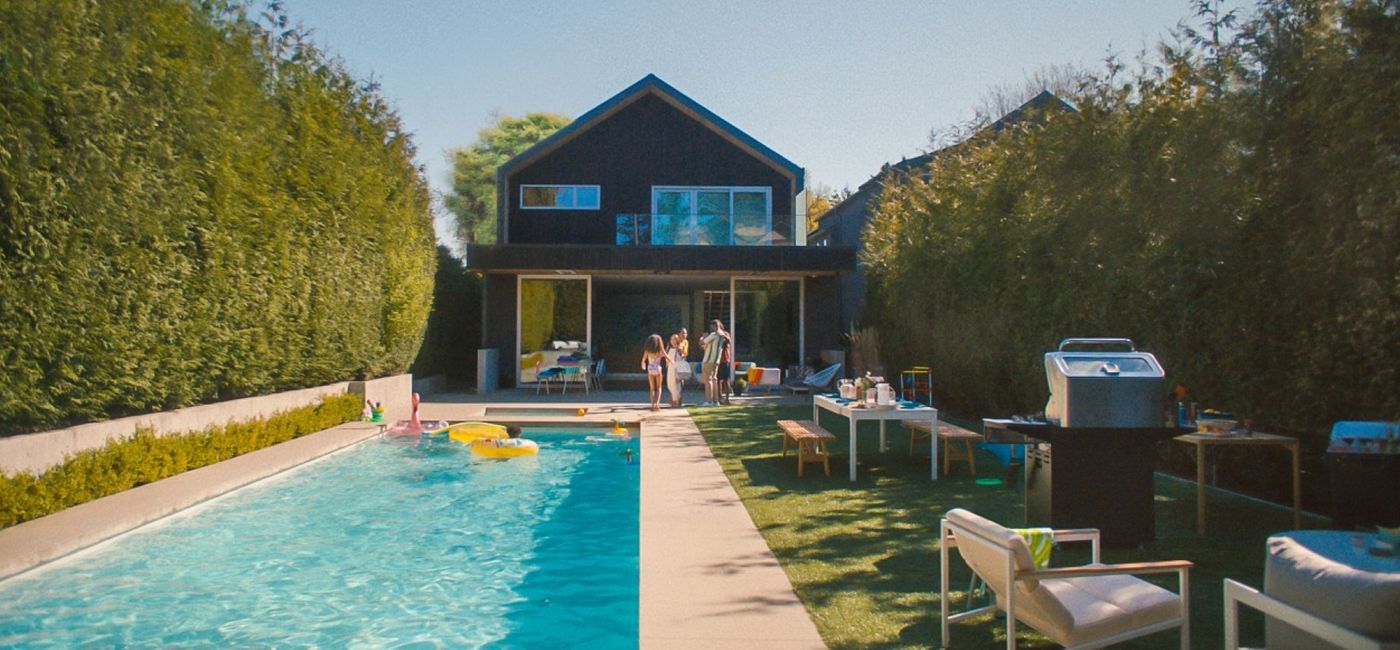 Image: A family at a Vrbo rental home. (photo via Vrbo) ((photo via Vrbo))
