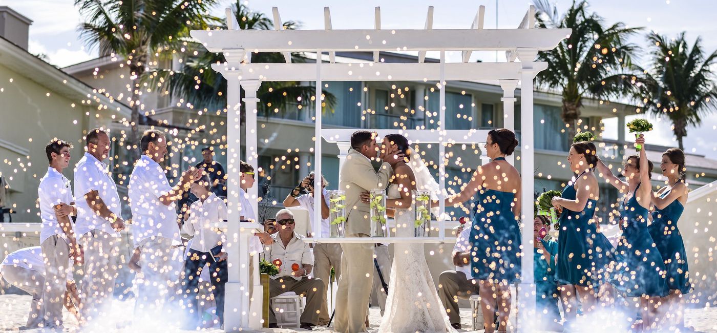 Image: PHOTO: A wedding ceremony at Palace Resorts. (Photo courtesy of Palace Resorts taken by DreamArt Photography) (Palace Resorts)