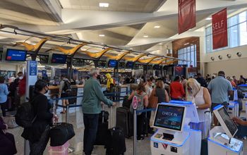 Delta Check in line airport