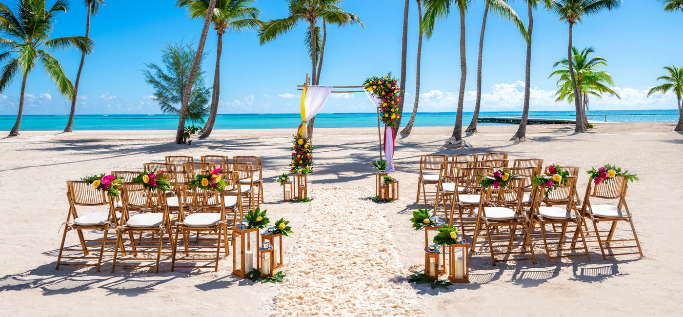 Image: PHOTO: Beach wedding at Hyatt Zilara Cap Cana. (photo via Playa Hotels & Resorts)