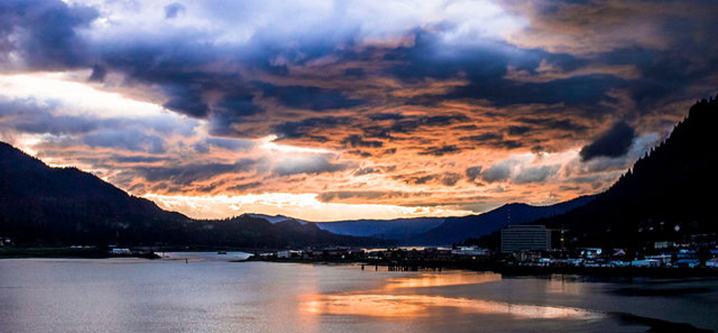 Image: PHOTO: Amazing sunset view in Juneau, Alaska (Photo via Flickr/Flickr/Ian D. Keating)