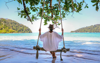Adventure cruises in Thailand take travelers to exotic beaches