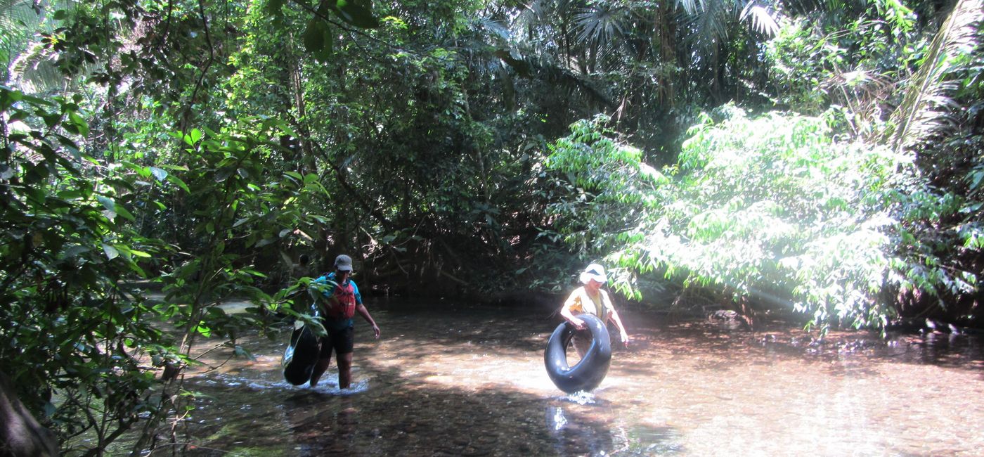 Image: Belize travelers must purchase travel insurance covering COVID-19. (Photo by Brian Major)
