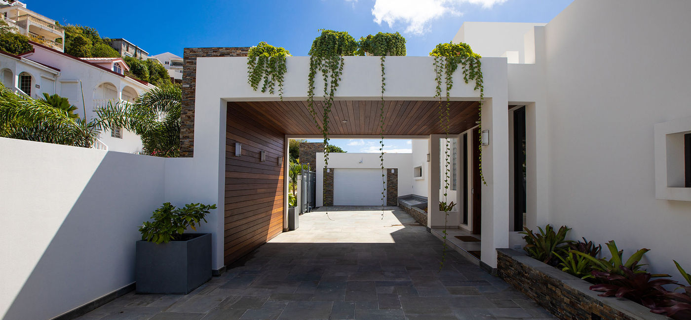 Image: St. Maarten's luxury villa properties are offering exclusive travel packages. (Courtesy of St. Maarten Tourism Bureau) (Bella Vista Villa)