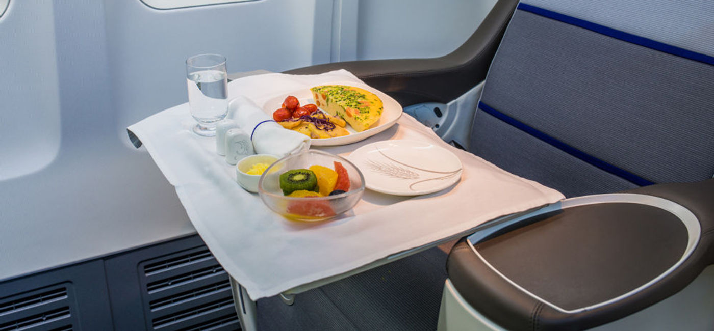 Image: PHOTO: Airplane meal. (photo courtesy of Thinkstock)