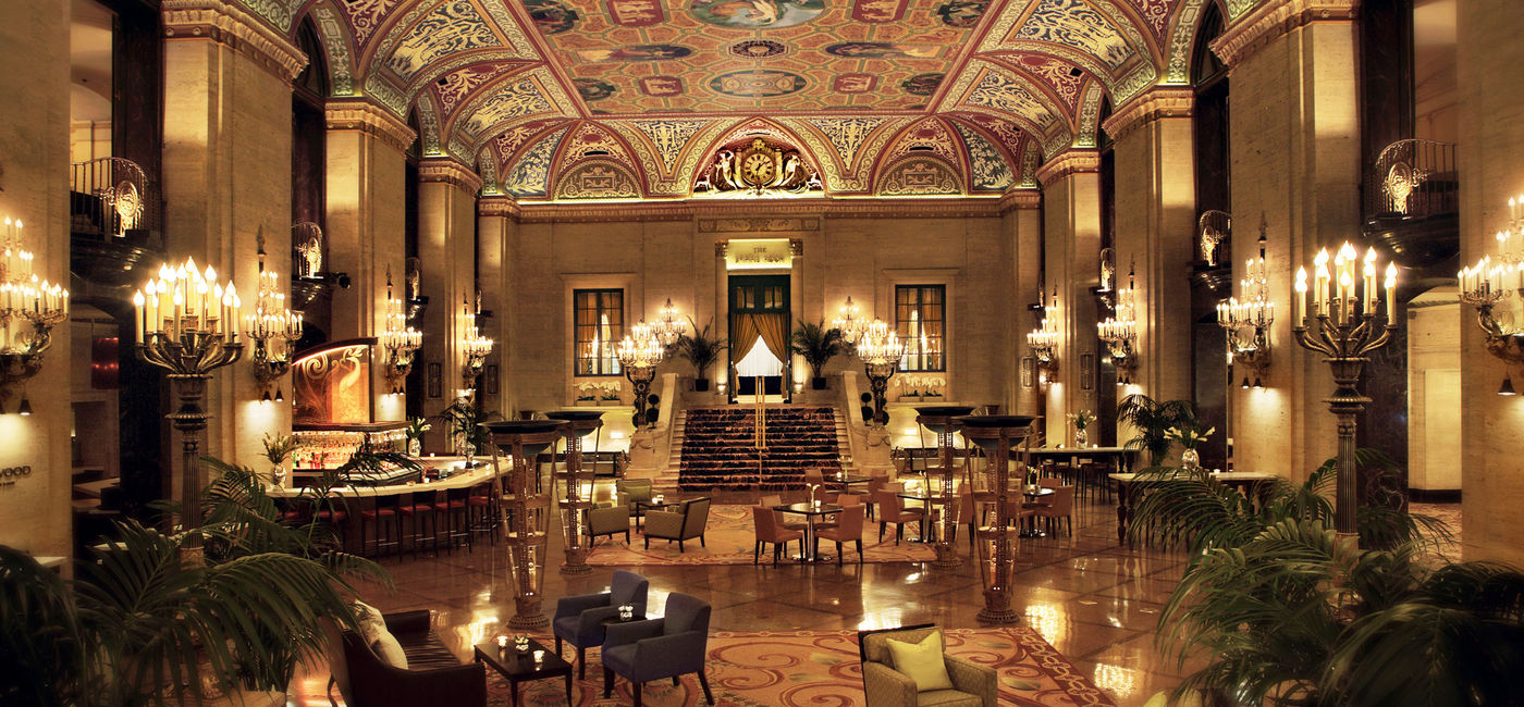 Image: PHOTO: The ornate lobby of the Palmer House Hilton in Chicago (photo by Hilton Hotels)