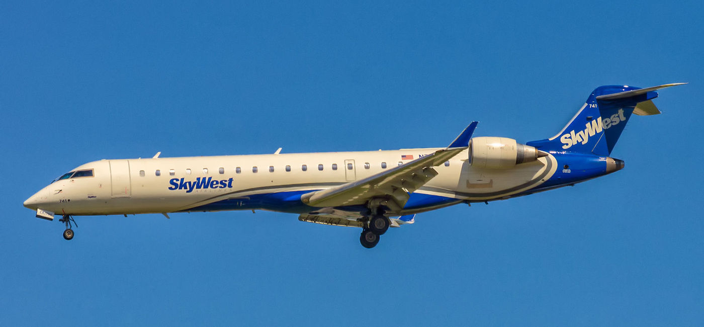 Image: United Airlines regional subsidiary SkyWest Airlines plane (photo via Colin Brown Photography / Flickr)