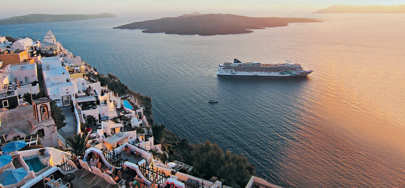 Image: The Norwegian Jade in Greece. (photo via Norwegian Cruise Line Media)