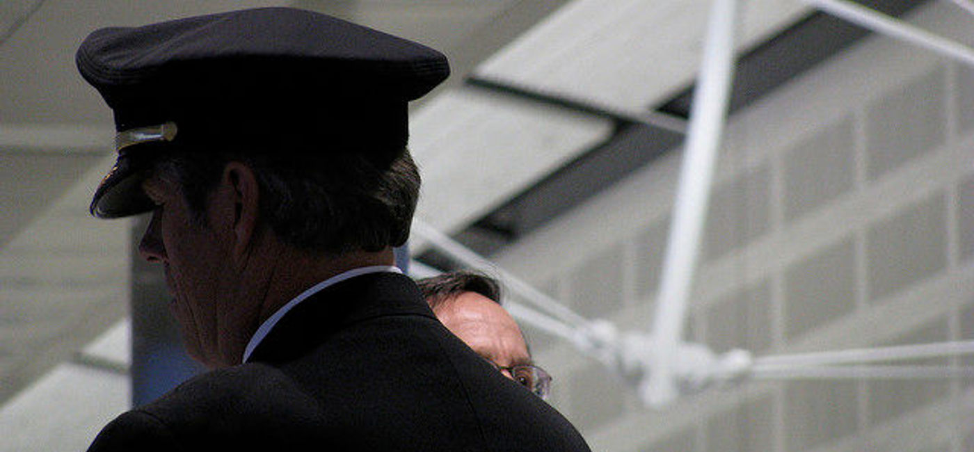 Image: PHOTO: Frontier's 1,100-plus pilots could stage a walkout in the near future. (photo via Flickr/Alex Ford)