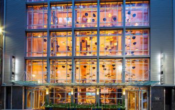Crowne Plaza HY36