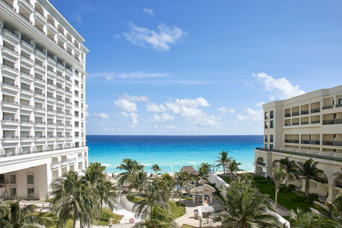 Beach view at JW Marriott Cancun Resort & Spa