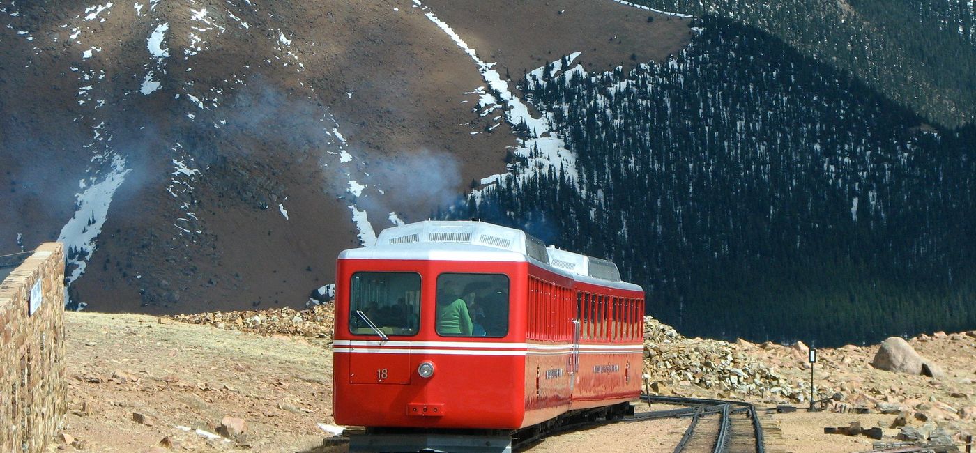 Image: Colorado's historic Broadmoor Manitou and Pikes Peak Cog Railway climbing its Rocky Mountain track. (photo via Flickr/theashworld)