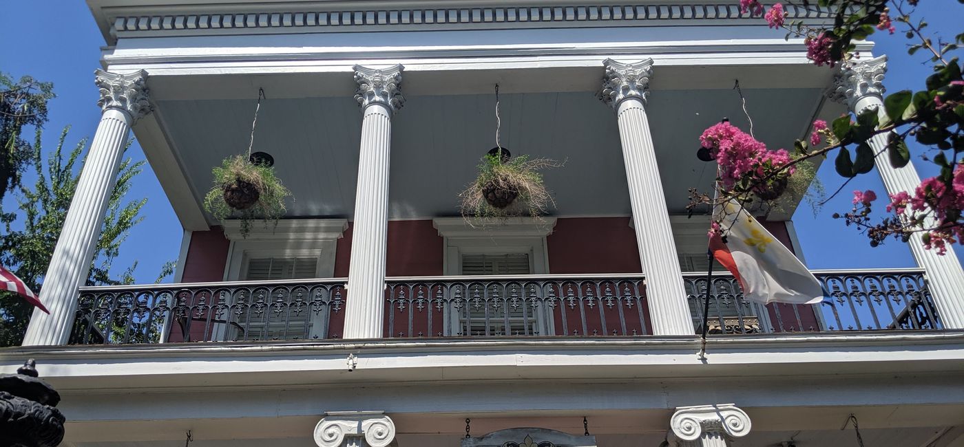 Image: Rathbone Mansions is a historic inn in New Orleans. (photo via Alex Temblador)