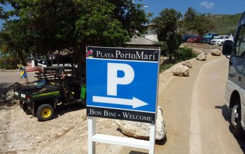 Porto Mari beach entrance Curacao
